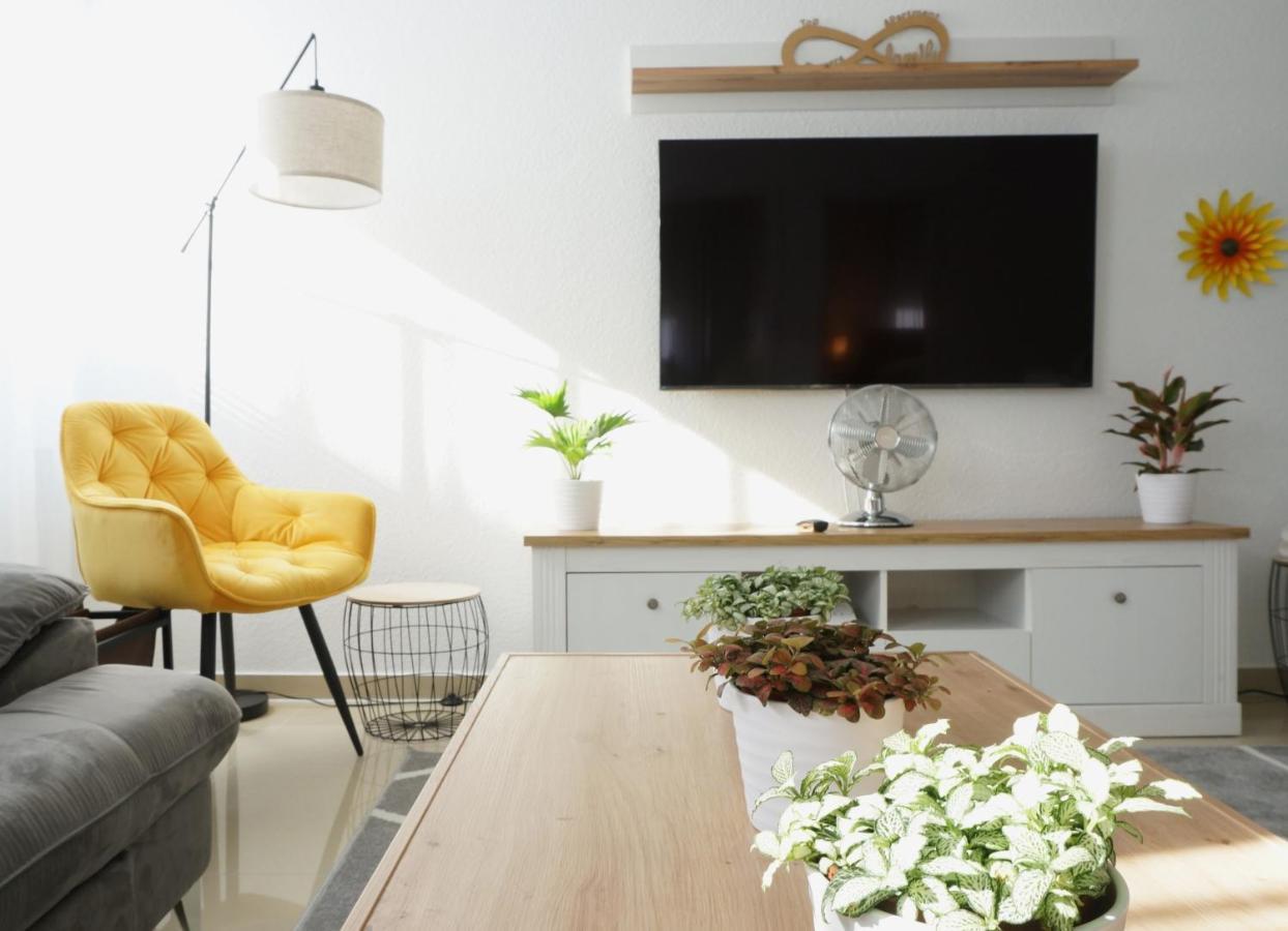 Mein Apartment Flowers Mit Kamin, Bis 10 Personen ฟรังเคนทาล ภายนอก รูปภาพ