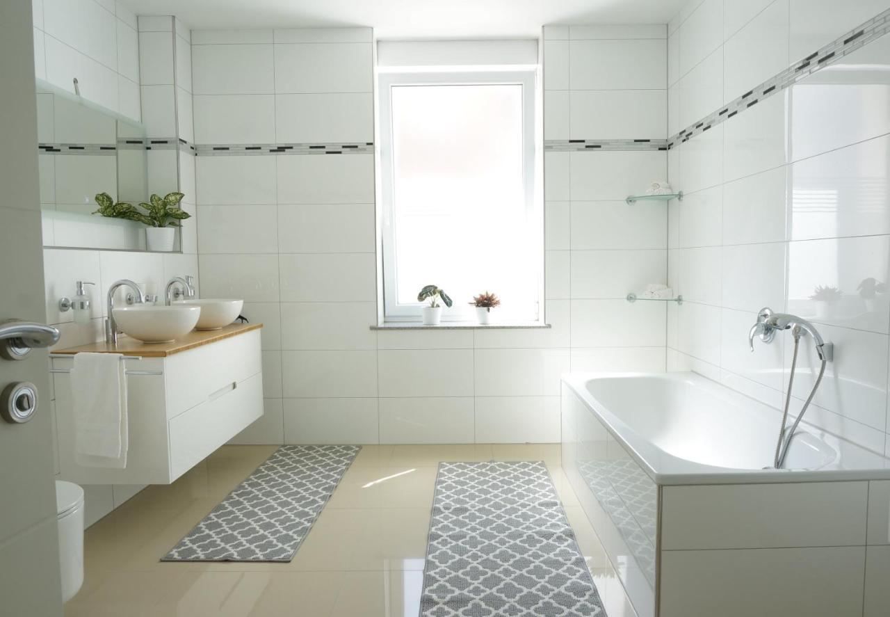 Mein Apartment Flowers Mit Kamin, Bis 10 Personen ฟรังเคนทาล ภายนอก รูปภาพ