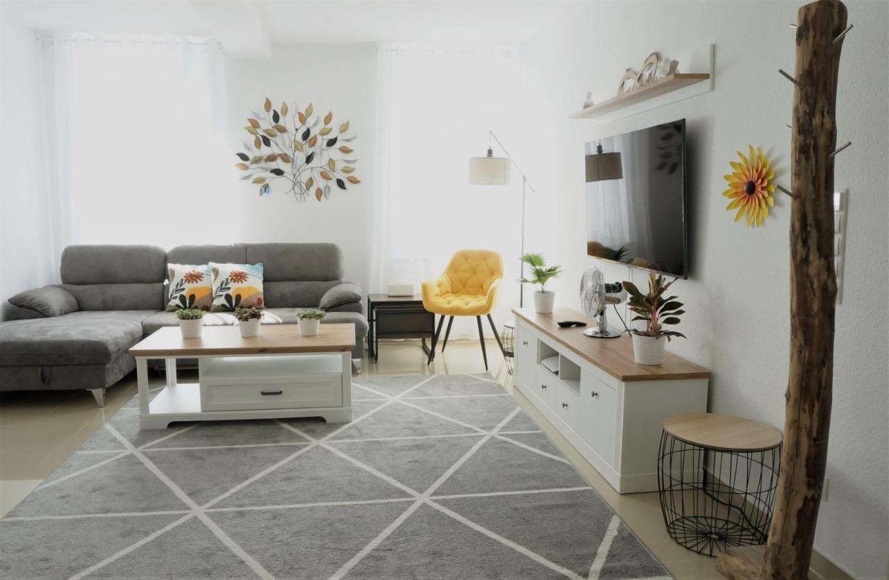 Mein Apartment Flowers Mit Kamin, Bis 10 Personen ฟรังเคนทาล ภายนอก รูปภาพ