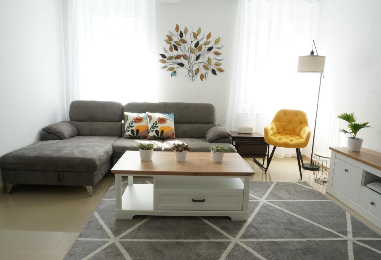 Mein Apartment Flowers Mit Kamin, Bis 10 Personen ฟรังเคนทาล ภายนอก รูปภาพ