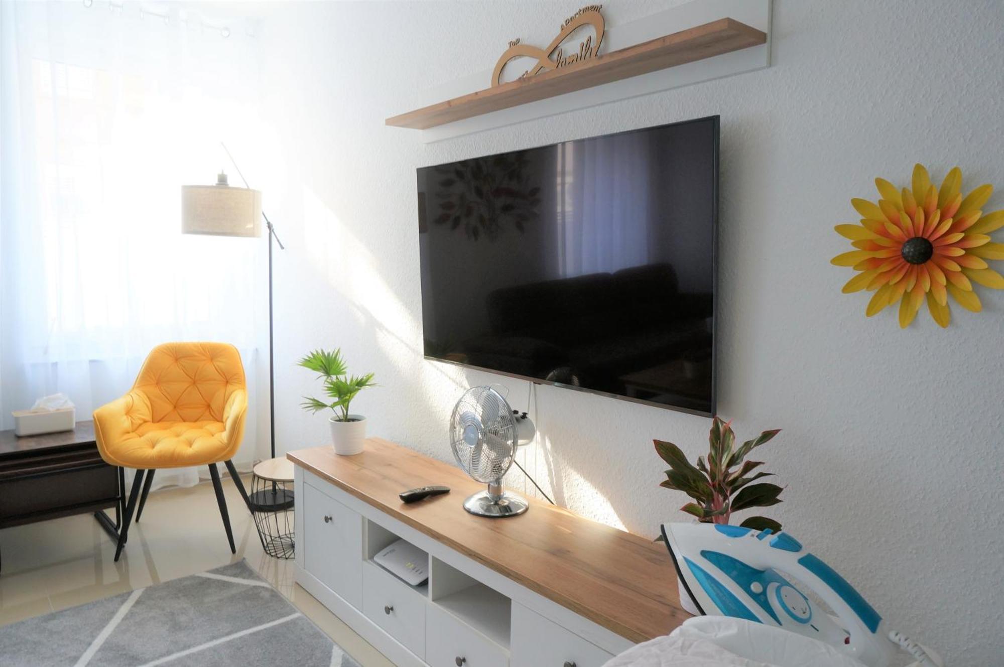 Mein Apartment Flowers Mit Kamin, Bis 10 Personen ฟรังเคนทาล ภายนอก รูปภาพ